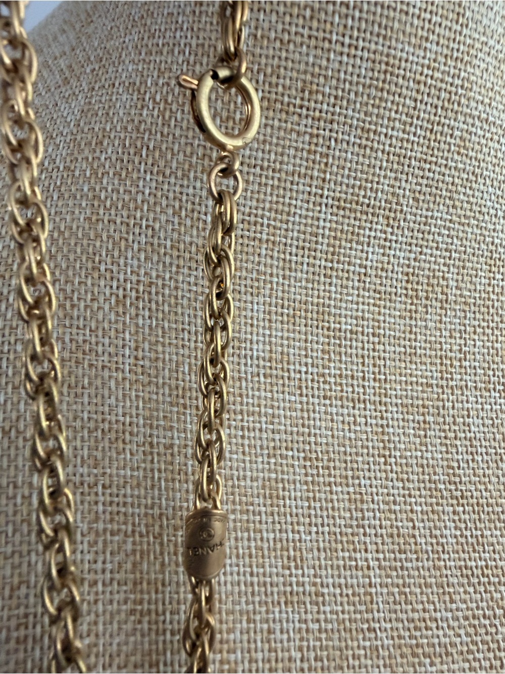 CHANEL Vintage CC Coin Medallion Gold Necklace 16” + COA - Picture 8 of 11